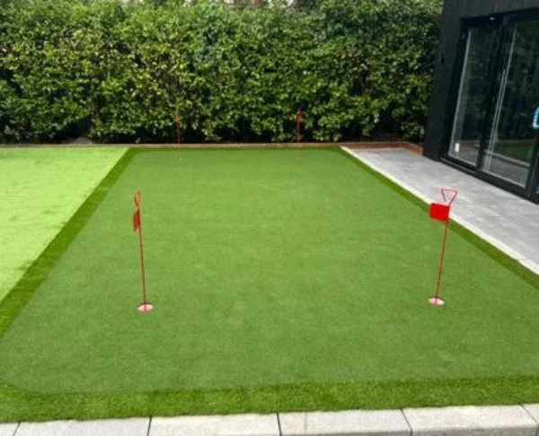 Deluxe Putting Grass - Image 8